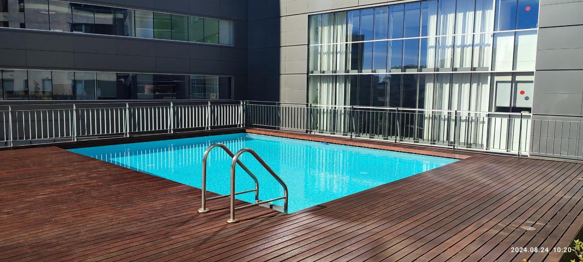 Nice Duplex Apartment With Free Pool And Garage Lissabon Exterior foto